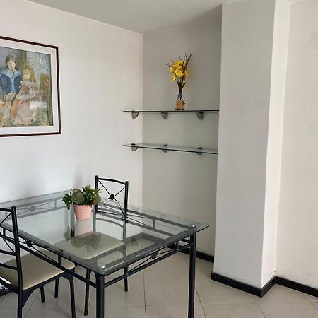 Apartaestudios Laureles メデジン エクステリア 写真