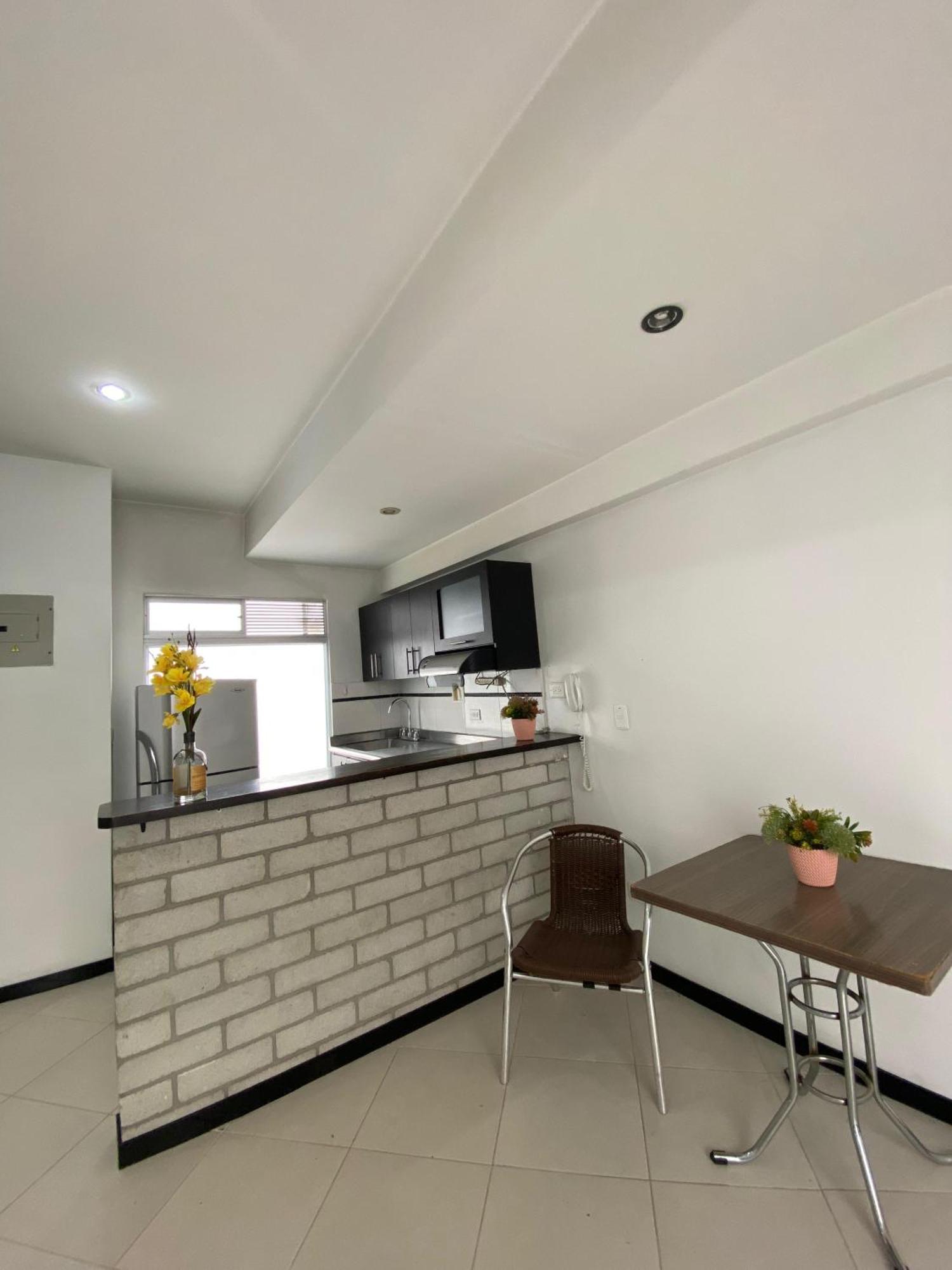Apartaestudios Laureles メデジン エクステリア 写真